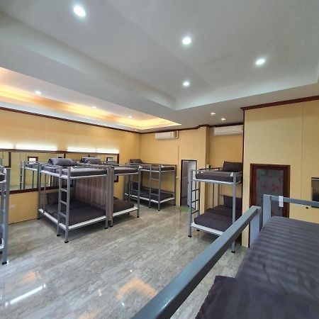 We Hostel Khaolak Khao Lak Dış mekan fotoğraf