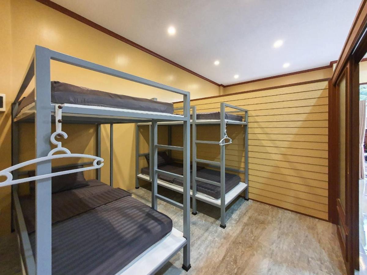 We Hostel Khaolak Khao Lak Dış mekan fotoğraf